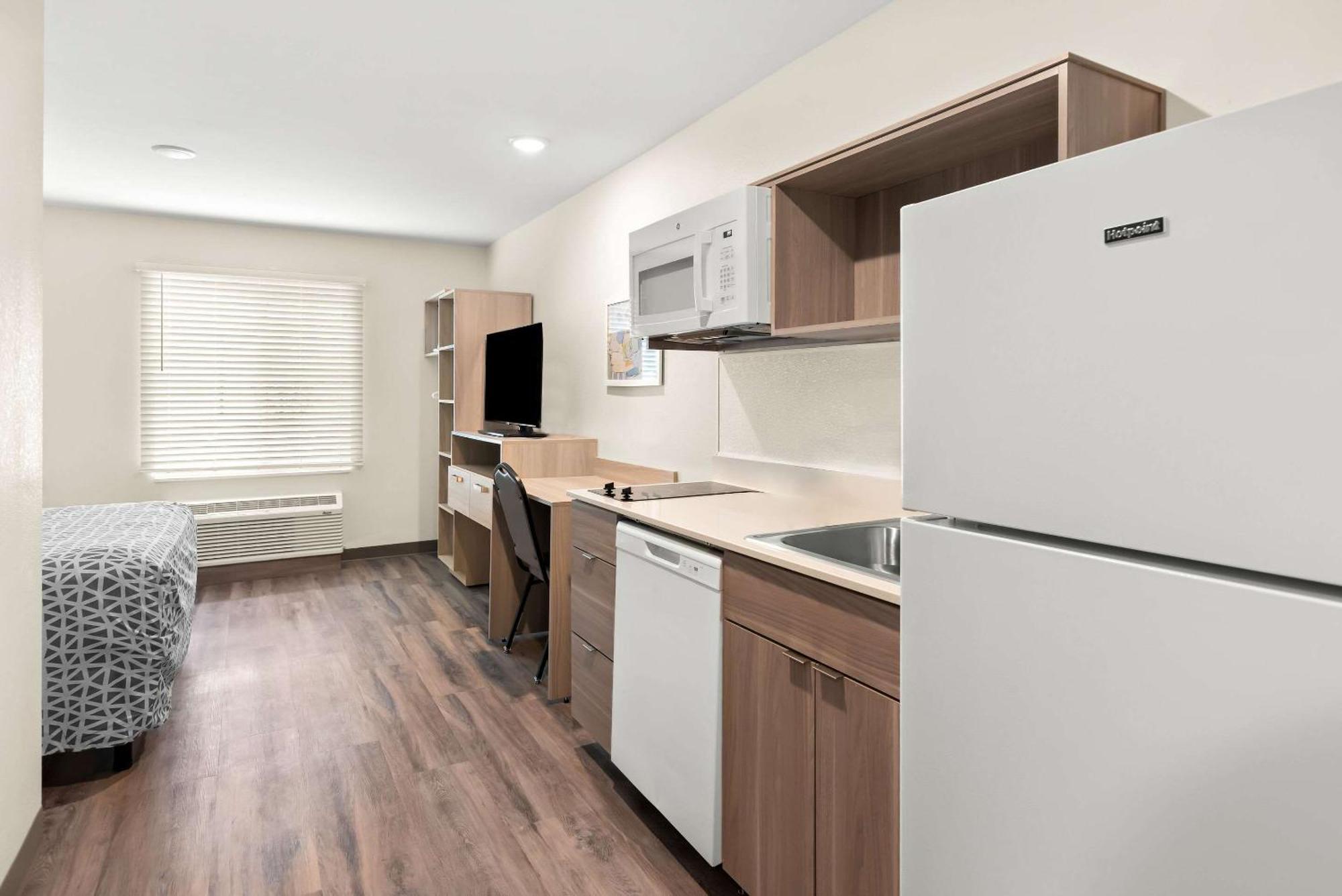 Woodspring Suites Savannah West Chatham Parkway Εξωτερικό φωτογραφία