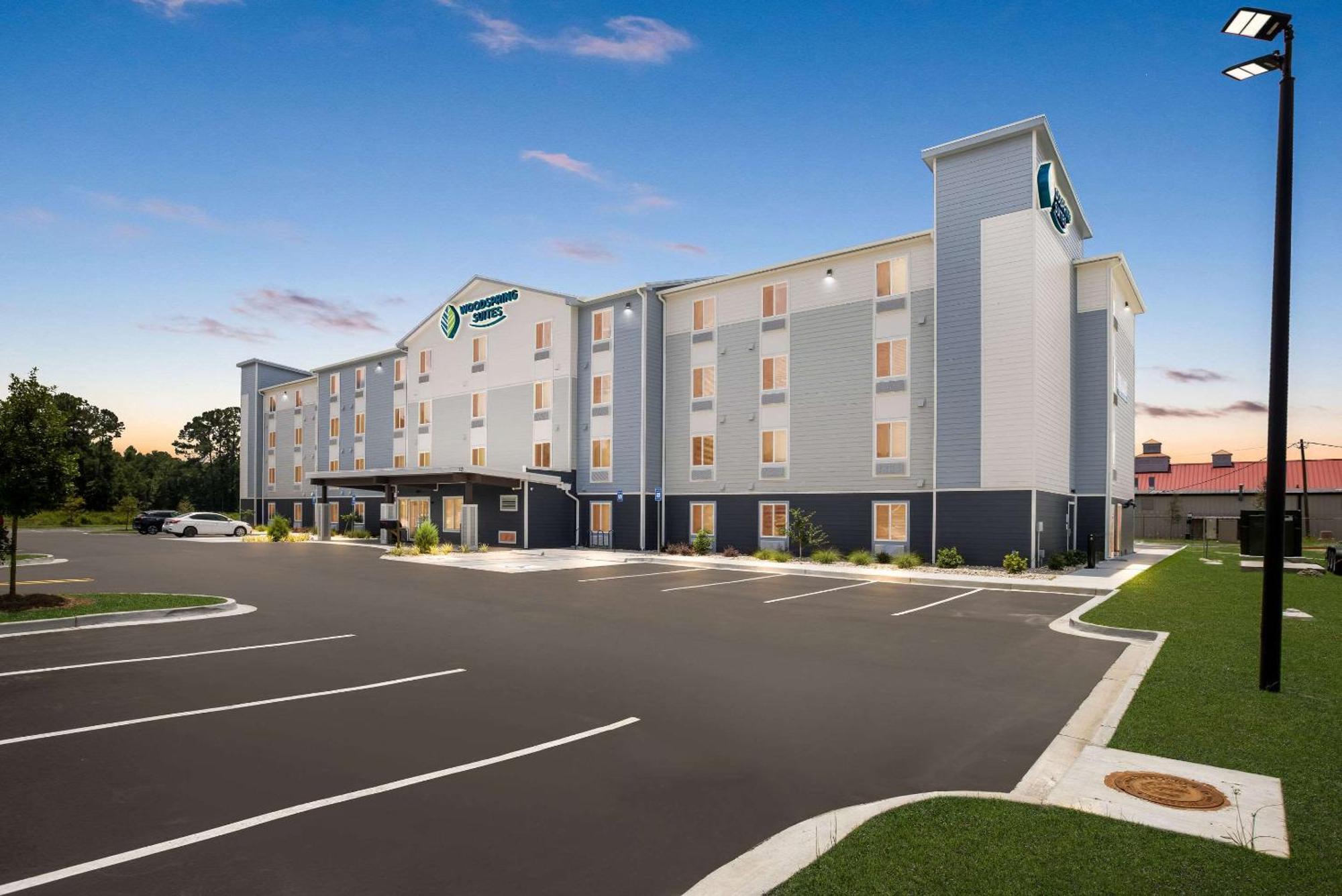 Woodspring Suites Savannah West Chatham Parkway Εξωτερικό φωτογραφία